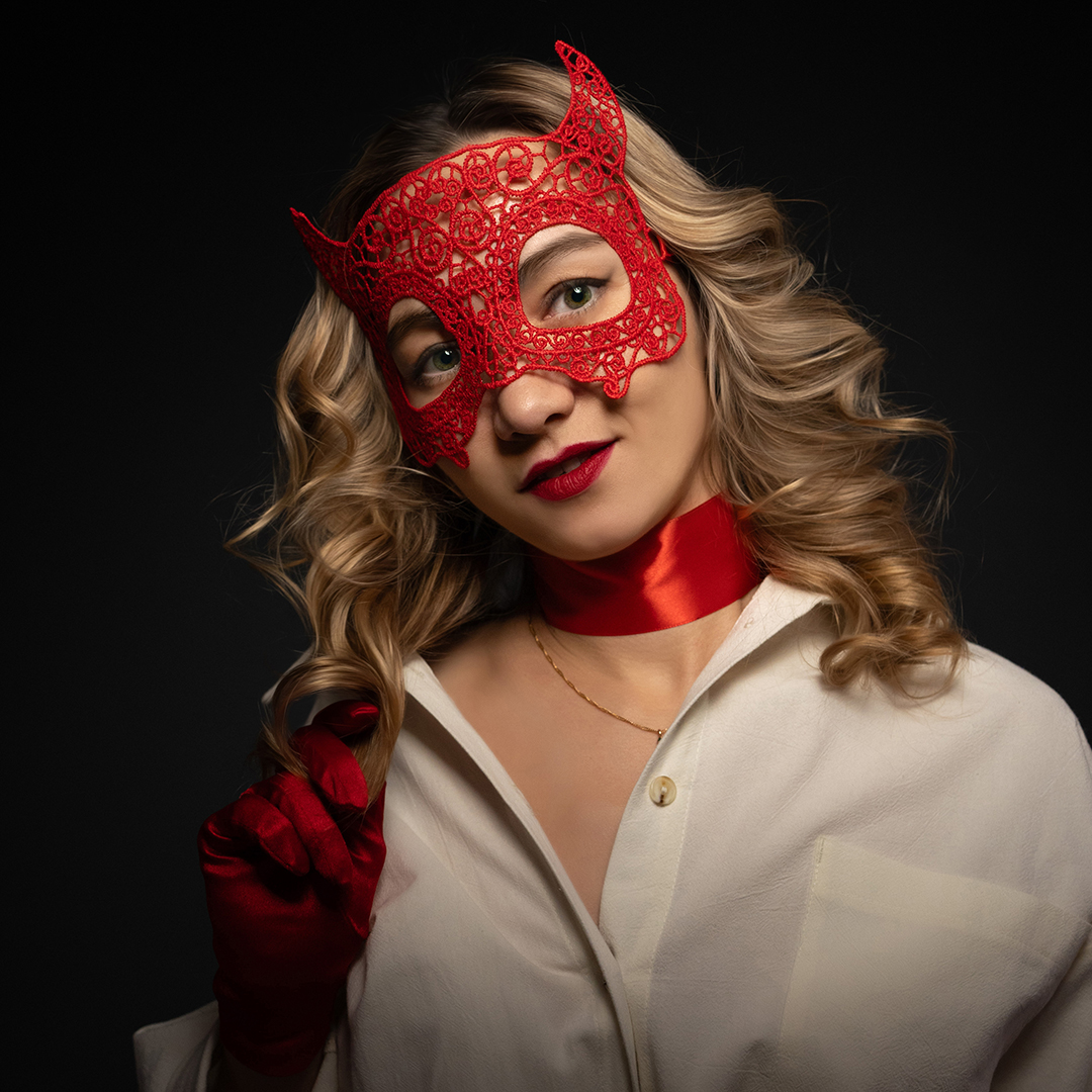 Маска кружевная, фигурная, Чертовка, Красный, 16*24 см, 1 шт. 