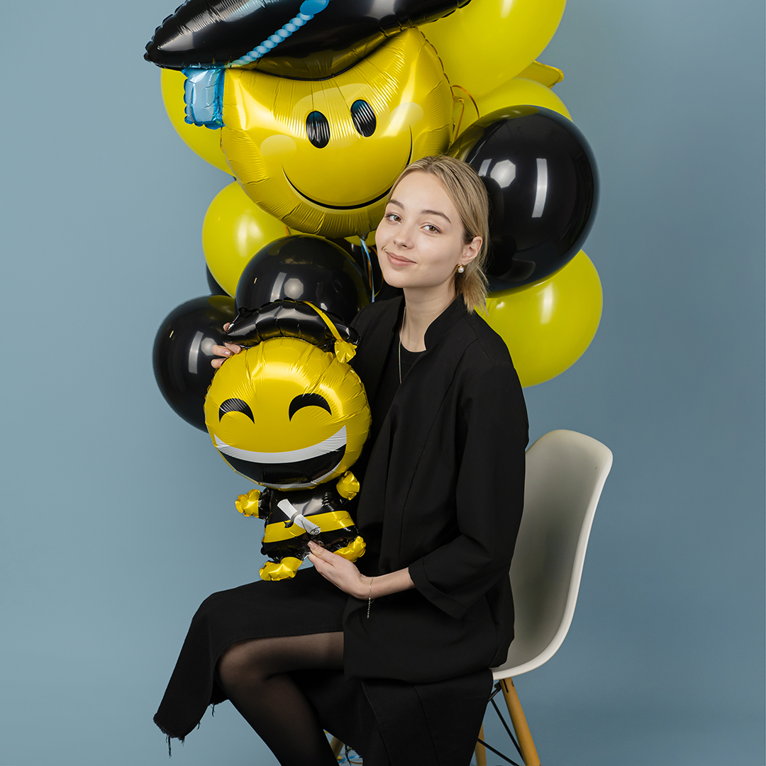 Шар (26''/66 см) Фигура, Смайл Выпускник (надув воздухом), 1 шт.